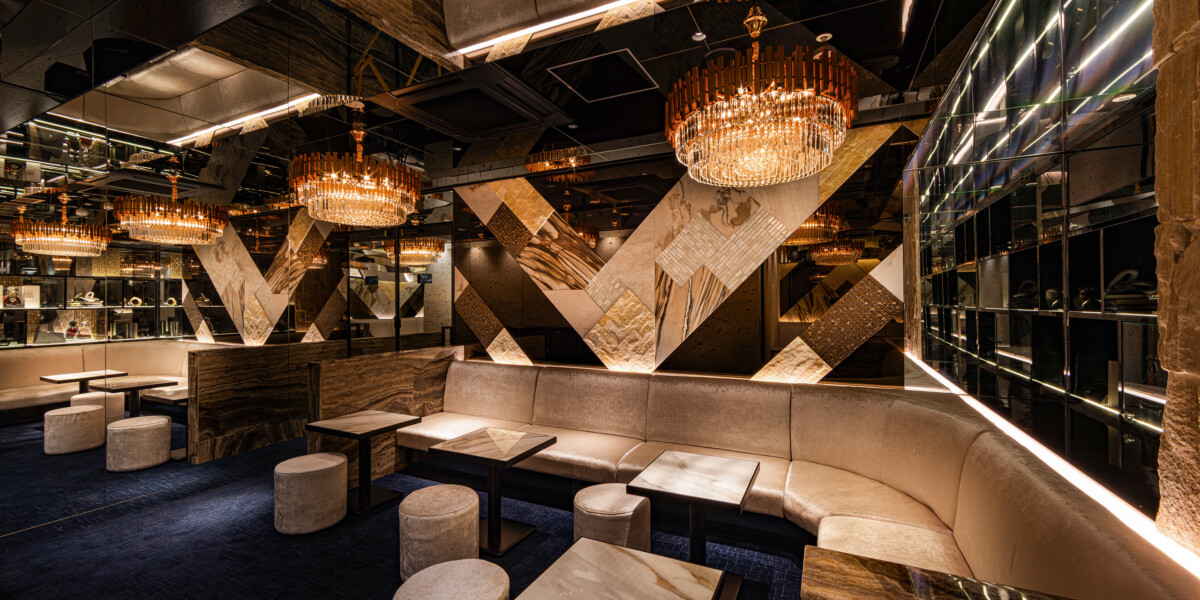 ATOM -ROYAL- royal VIP room